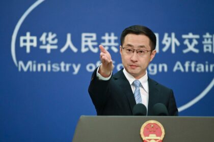China reafirma apoyo a Cuba y rechaza injerencia extranjera