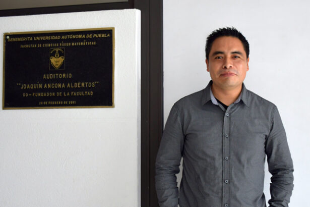 BUAP gradúa a su primer doctor en Educación Matemática