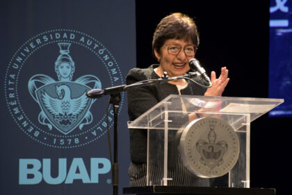 BUAP reconoce a 802 egresados de Preparatoria 2 de Octubre