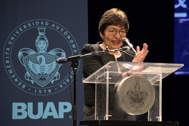 BUAP reconoce a 802 egresados de Preparatoria 2 de Octubre