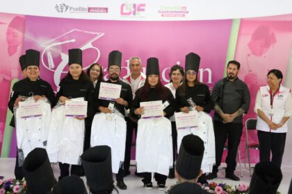 Se gradúan 51 alumnos de Gastronomía del DIF Puebla Capital