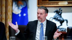 Sheinbaum y EU abordan revisión del T-MEC y posibles aranceles