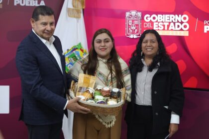 Puebla invierte 477 mdp en mecanización y venta de productos agrícolas