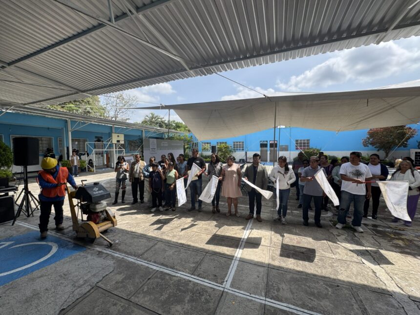 Atlixco construye techado en primaria Vicente Guerrero