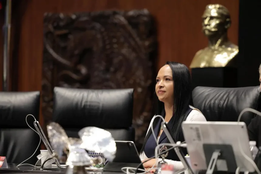Liz Sánchez propone pacto digital para proteger a la infancia
