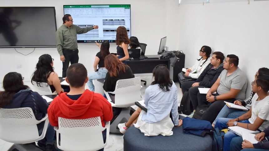 BUAP publica convocatoria de corrimiento y lugares disponibles 2026