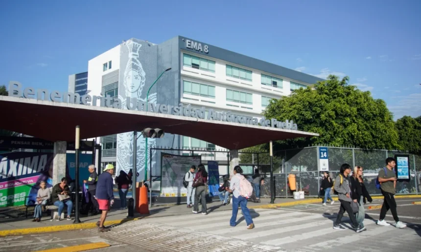 BUAP dará 4,292 lugares a rechazados de la UNAM en 2026