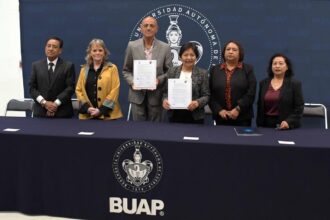 BUAP y UDEP firman convenio para prácticas e investigación deportiva