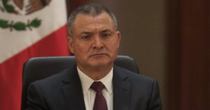 México recupera US$5.8 millones del caso García Luna para escuelas