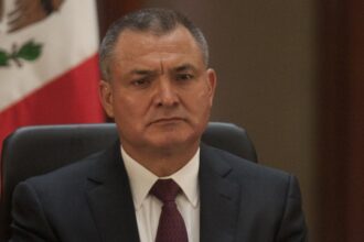 México recupera US$5.8 millones del caso García Luna para escuelas