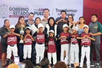 Puebla reconoce a campeones infantiles y lanza liga estatal de voleibol