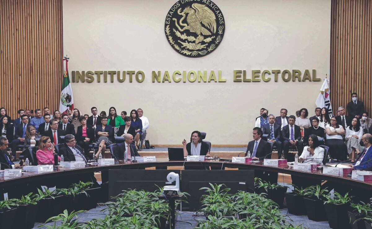 INE avala spots del PRI contra Morena y Samuel García por libertad de expresión