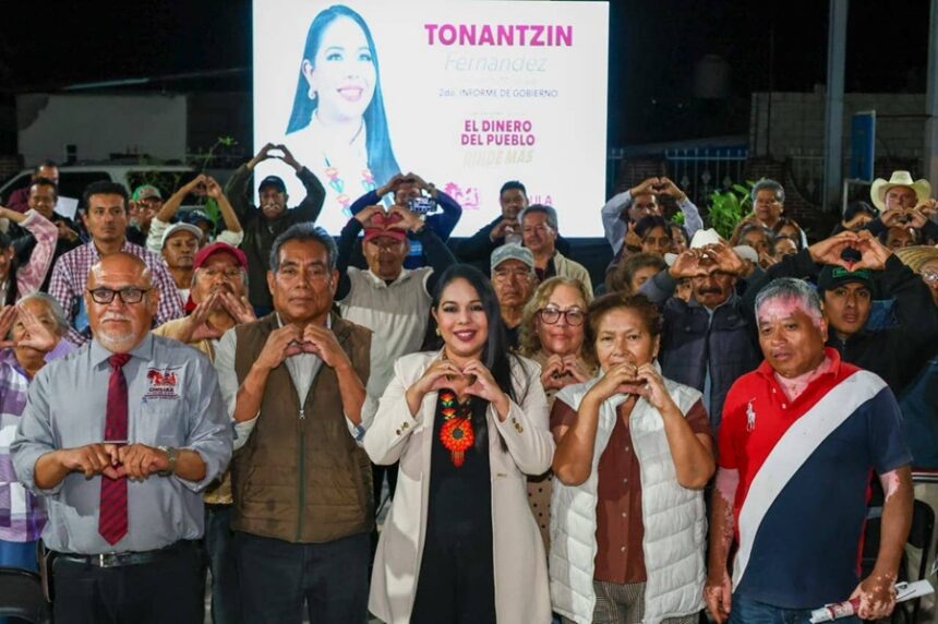Tonantzin Fernández rinde Segundo Informe en San Pedro Cholula