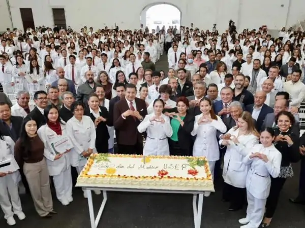 USEP amplía cobertura y formación médica humanista en Puebla