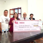 Tonantzin Fernández apoya desfile de animeros en Cholula