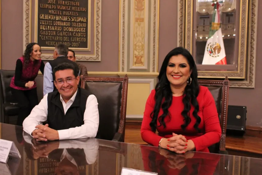 Delfina Pozos rinde informe con avances en salud, agua y seguridad