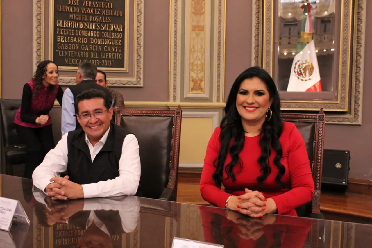 Delfina Pozos rinde informe con avances en salud, agua y seguridad