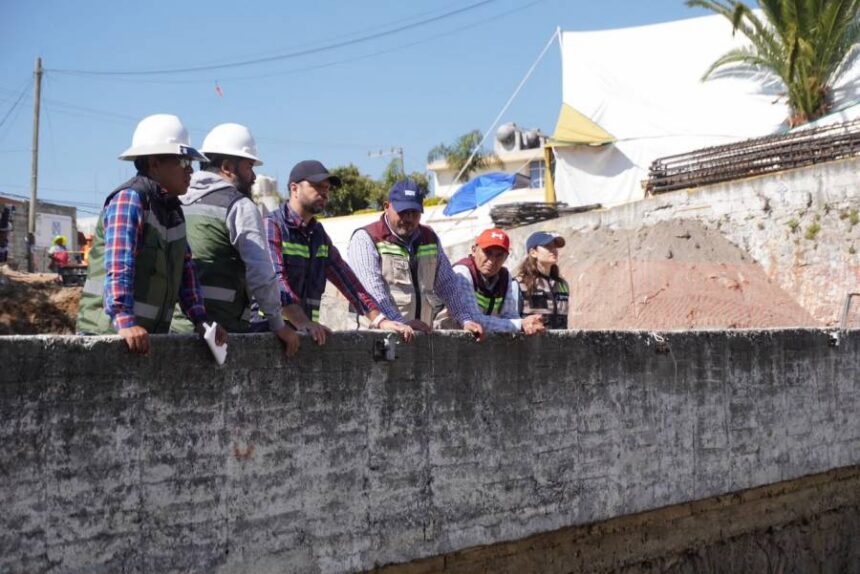 Gobierno de Puebla supervisa avance del Puente en San Miguel Canoa