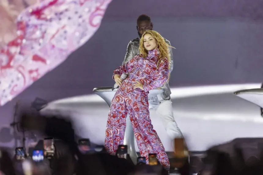Shakira cierra gira en Madrid junto a Maluma y Bizarrap